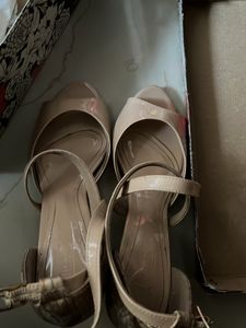 Inc 5 New Heels