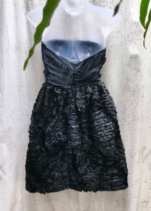 568. Black Strapless Party Dress