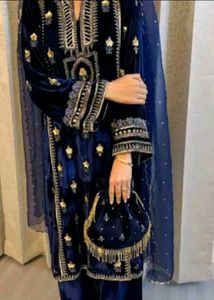 Elegant Navy Velvet Embroidered Salwar Kameez