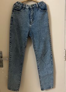 Stylish Straight Leg Jeans
