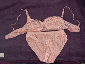 COMBO OFFER T-shirt  5.BRA &amp; 1.SET