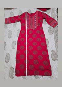 Kurta Set (With Dupatta And Trousers)