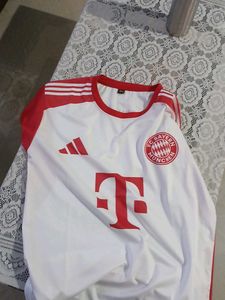 Its A Jersey Of Bayern Munchen If U Interested