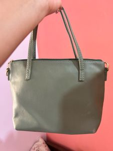 Stylish Green Handbag