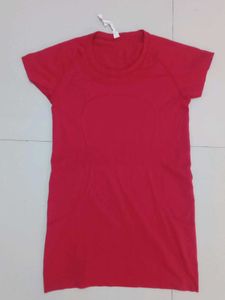 lululemon t shirt