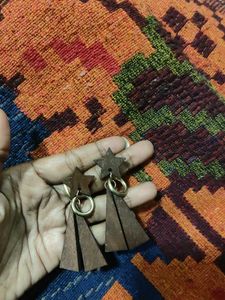 Star Wooden Hanging Earnings