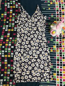 Daisy Print Mini Dress 💗