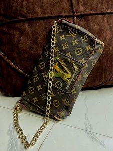 Chic Brown Handbag