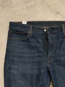 Levi&#39;s Dark Wash Jeans