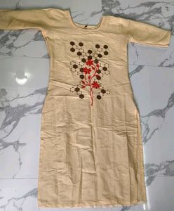 Elegant Embroidered Kurta