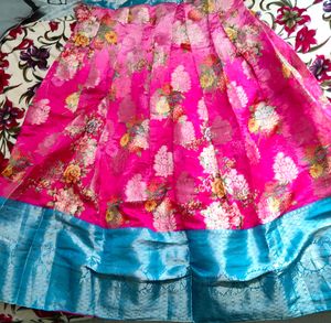 💥Sale💥Women Only Lehenga