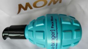 WOW Aqua-banger Face Wash