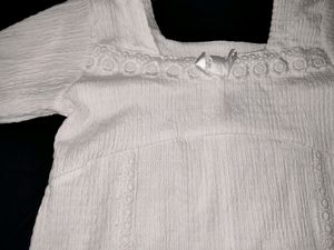 WHITE COQUETTE TOP🎀