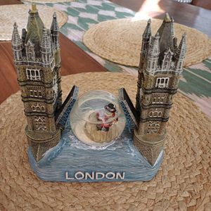 It's a resin and ceramic 3D London showpiece