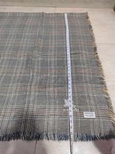 BURBERRY LONDON CLASSIC LARGE TWEED 100%. CASHMERE