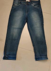 Capri Denim Jeans size 34