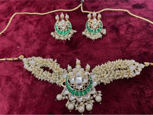Grab This Elegant Kundan Choker & Earring Set