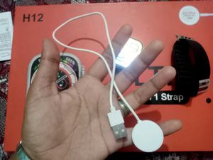 H12 Ultra Smart Watch