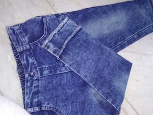 Stylish Denim Capris