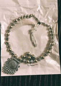Silver Policed Necless