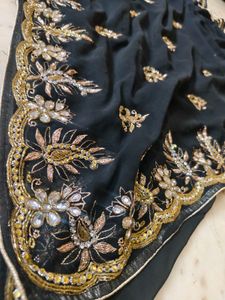 black 🖤 beautiful 😍 sareee best quality .