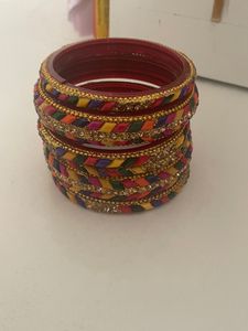 Lakh Kangan Set