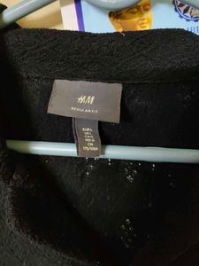 Black H&amp;M Shirt