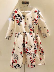 KOREAN BRAND FIT N FLARE DRESS IN M