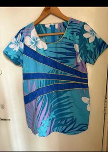 Lace Detail Ruched Tops