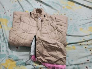 Sleeveless Jacket with Cap