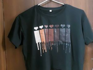 Graphic Print Black T-shirt with shades of brown h