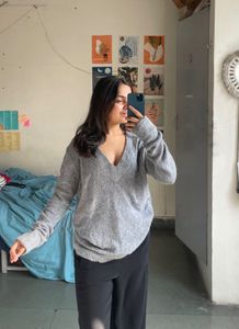 zara Cozy Gray V-Neck Sweater