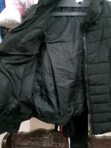 stylish Black Puffer Jacket fully 🥵 warm