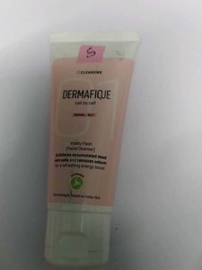 Dermafique Skincare Kit