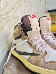 Travis Scott x Air Jordan 1 Retro Mocha First Copy