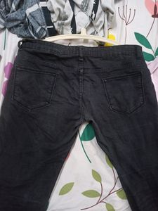 Black Capary Jeans