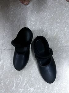 School Shoe Black paragon