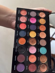 Revolution Eyeshadow Palette