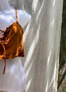 27137. Cute Brown Crop Top
