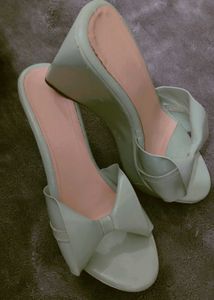 Cute Bow Wedge Sandals soal inches 3.5