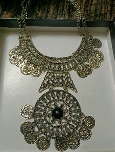 Oxidised Neckpiece.