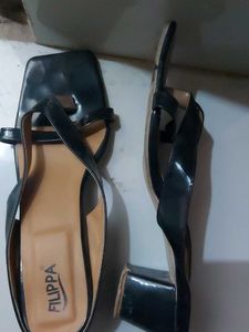 Sandal