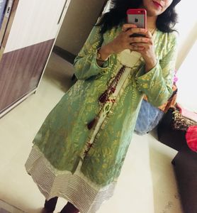 W Sleevless Kurti With Jacket