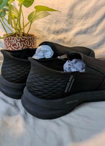 Slip in sneakers Size UK 8 🔥/42