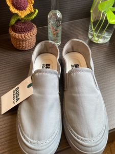 MEN SLIP ON SNEAKER