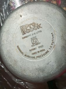 MILTON Pressure Cooker 3 Litre