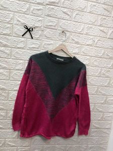 Two-Tone V-Neck Pullover