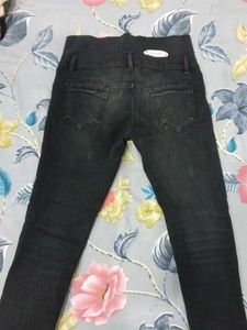 Stylish Black High Waisted Jeans