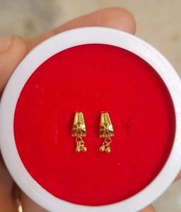 Beautiful New Flower Desine Earrings