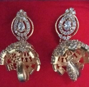 Golden White Stone Amazing Jewellery Set